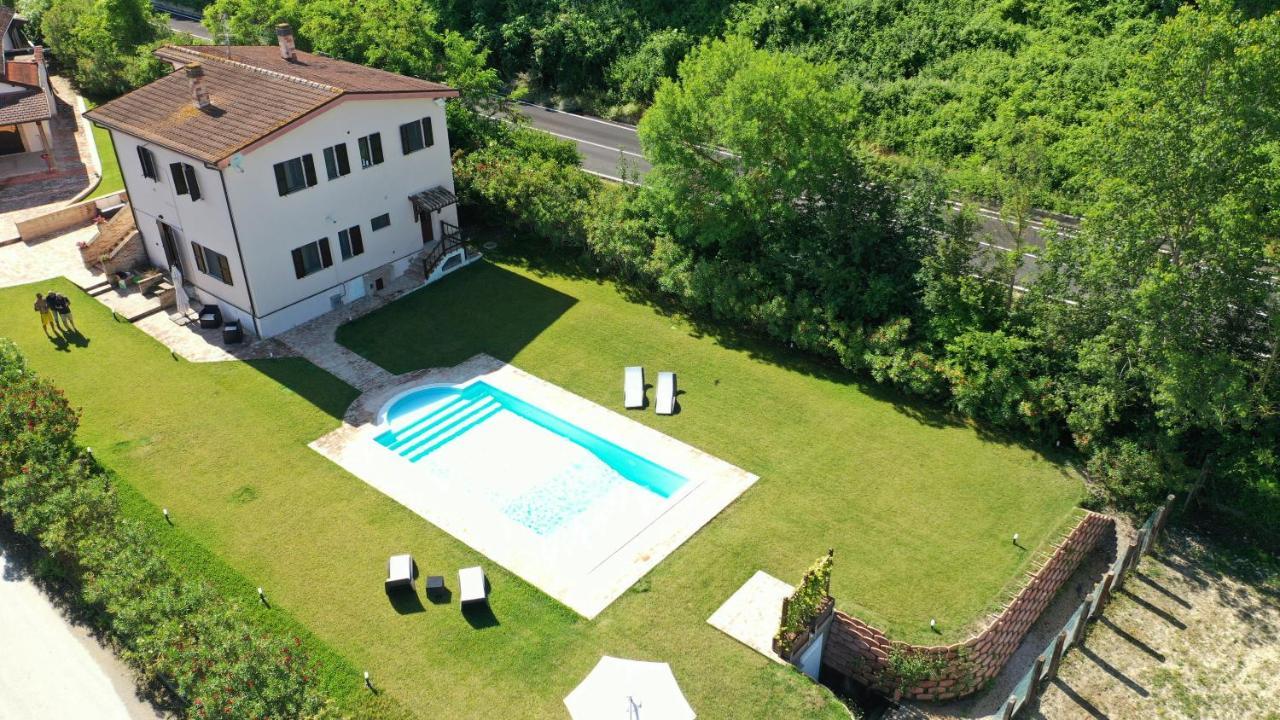 Country House Western Club Sant'Omero Exterior photo
